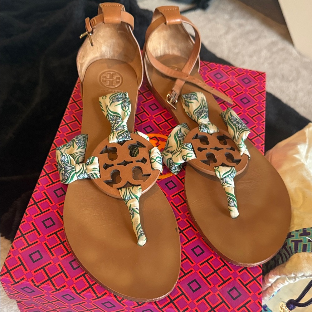 Tory Burch Tan Sandals with Leaf Pattern